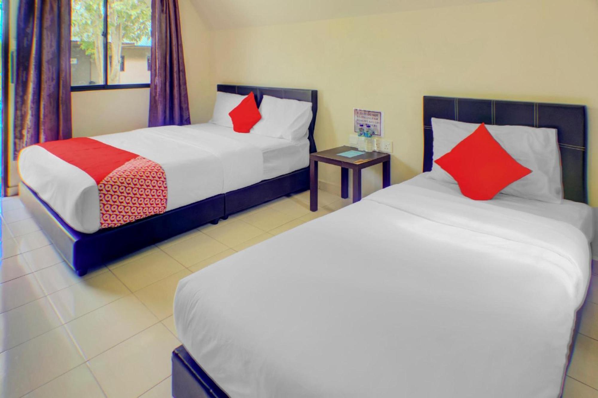 Super Oyo 89896 Sedili Inn Resort Kota Tinggi Exteriér fotografie