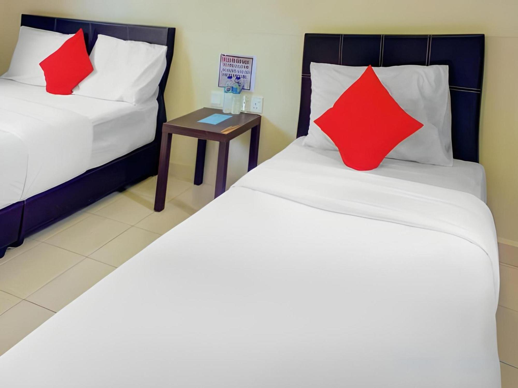 Super Oyo 89896 Sedili Inn Resort Kota Tinggi Exteriér fotografie