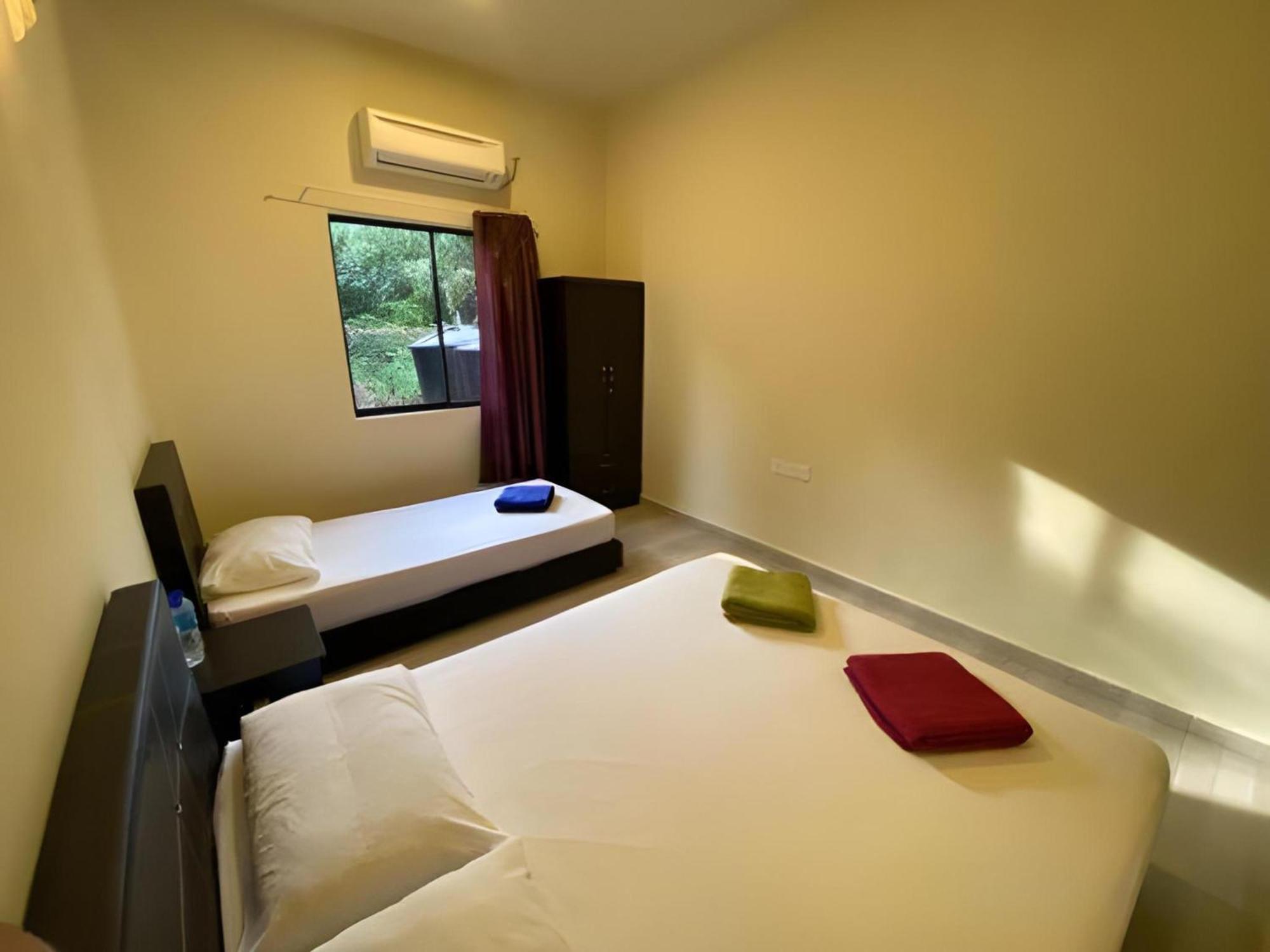 Super Oyo 89896 Sedili Inn Resort Kota Tinggi Exteriér fotografie