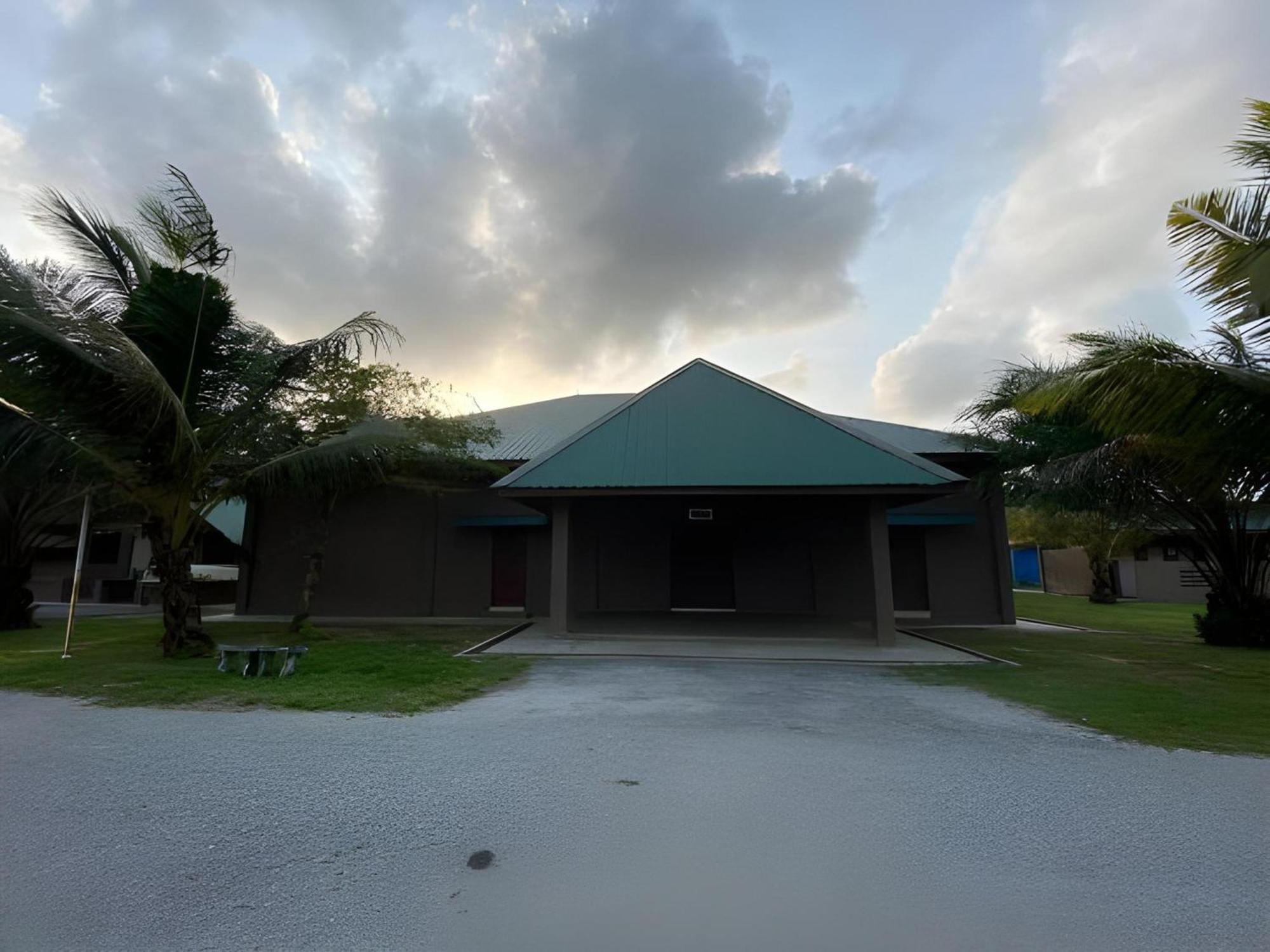 Super Oyo 89896 Sedili Inn Resort Kota Tinggi Exteriér fotografie